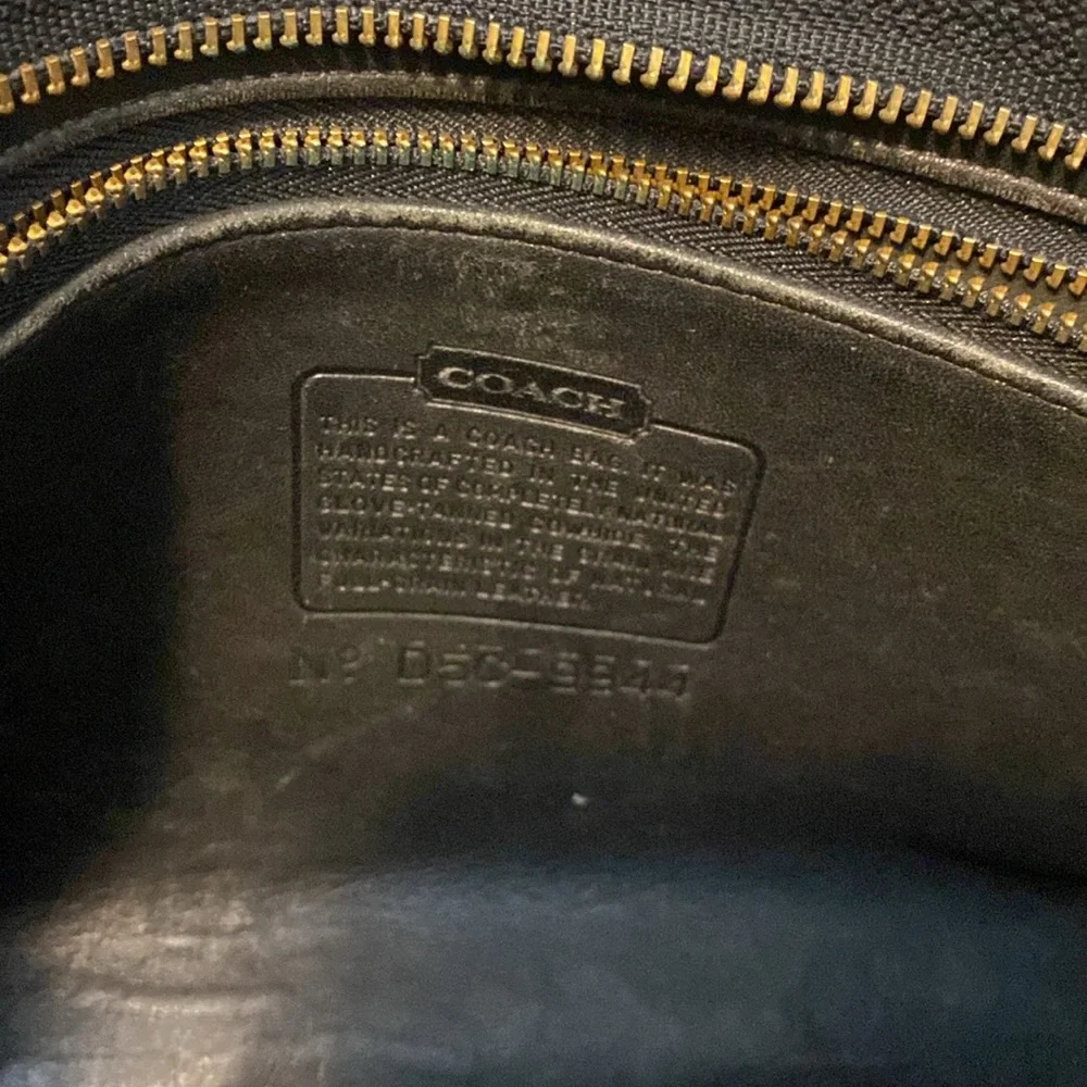 Coach vintage beautiful black bag. - Picture 7 of 9